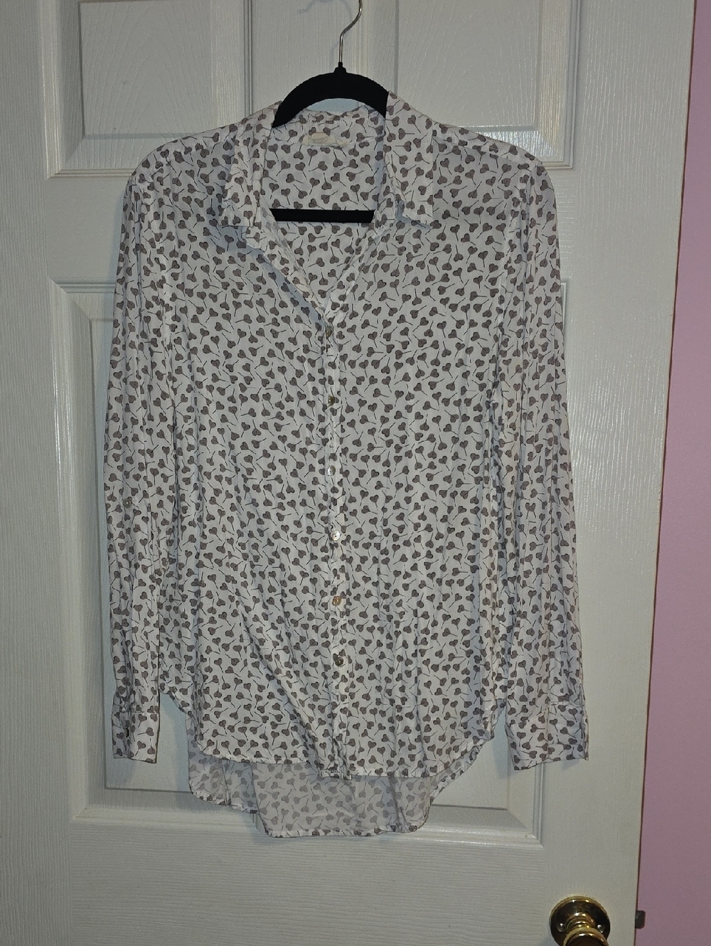 Jane and Delancey‎ White Button-Down Shirt with Taupe Leaf Print